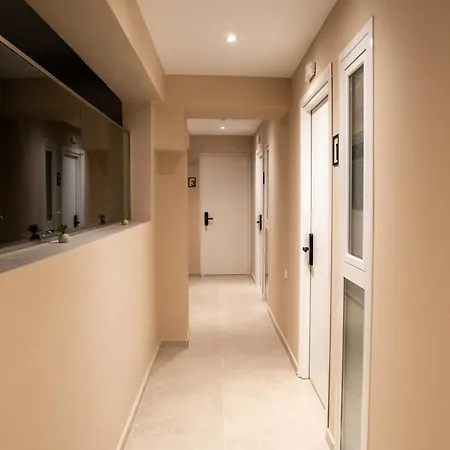 Azilo Urban アパート